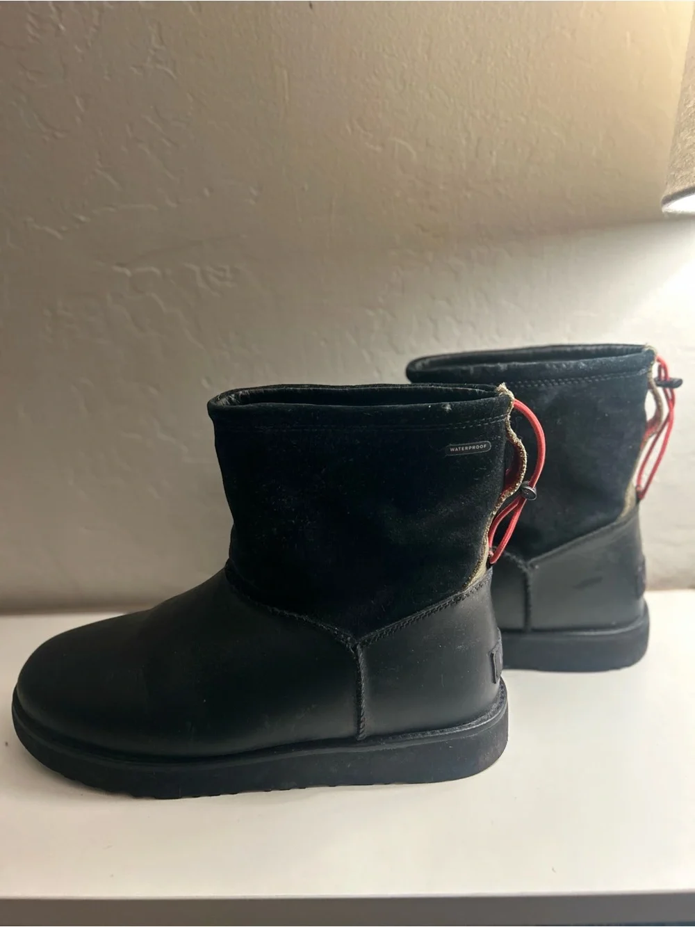 UGG men Black and Olive Suede Boot with Red Bungee